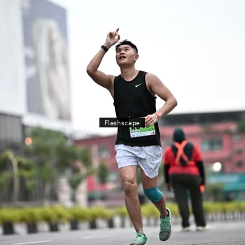 Runner Photo 8915175