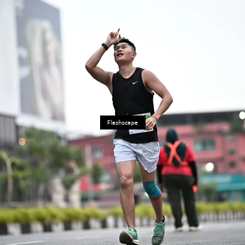 Runner Photo 8915181
