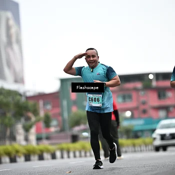 Runner Photo 8915223