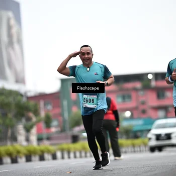 Runner Photo 8915245