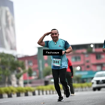 Runner Photo 8915251