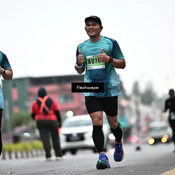 Runner Photo 8915282