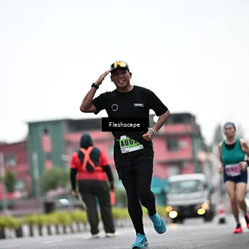 Runner Photo 8915336