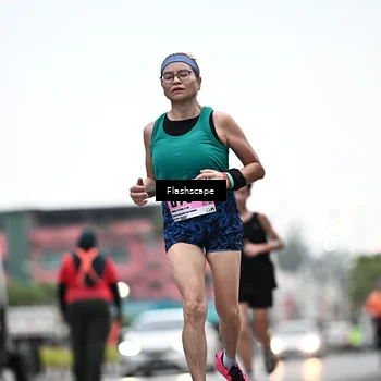 Runner Photo 8915373