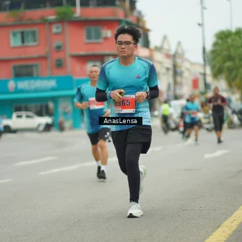 Runner Photo 8915525