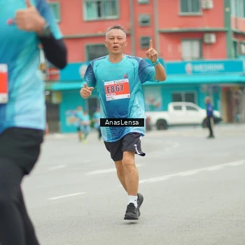 Runner Photo 8915526