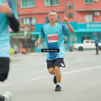Runner Photo 8915530