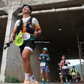 Runner Photo 8915552