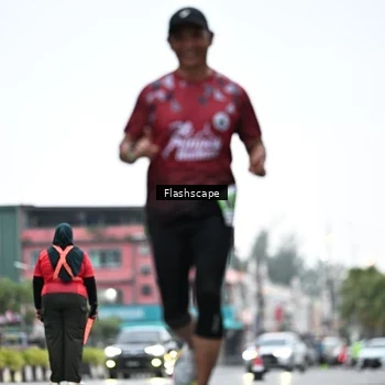 Runner Photo 8915642