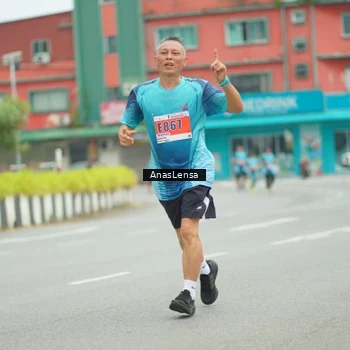 Runner Photo 8915649