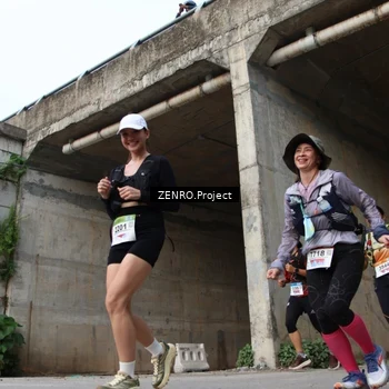 Runner Photo 8915663