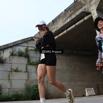Runner Photo 8915669