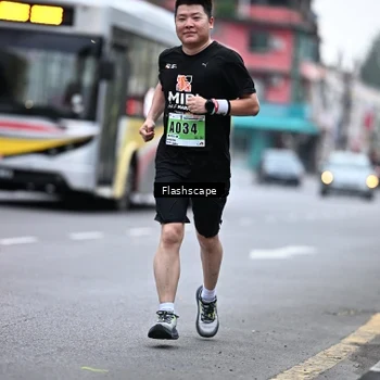 Runner Photo 8915678