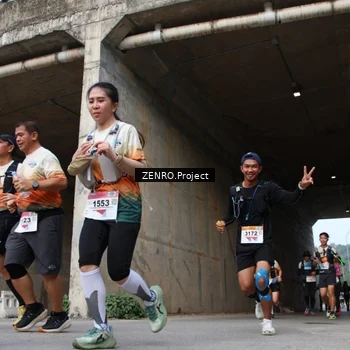 Runner Photo 8915716