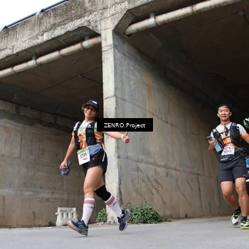 Runner Photo 8915749