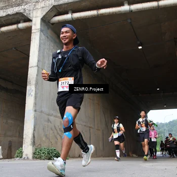Runner Photo 8915751