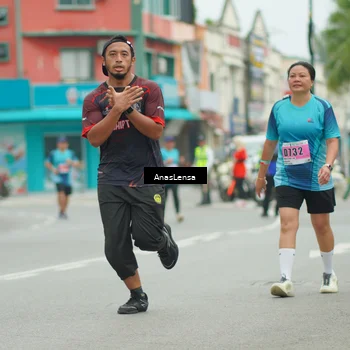 Runner Photo 8915796
