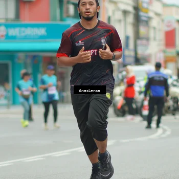 Runner Photo 8915805