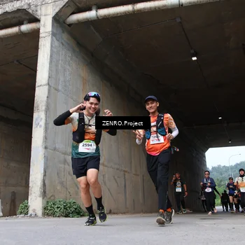 Runner Photo 8915860