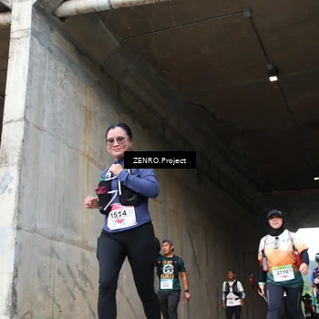 Runner Photo 8915925
