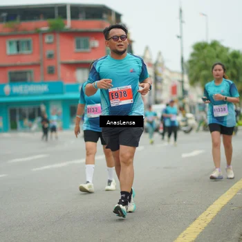 Runner Photo 8916005