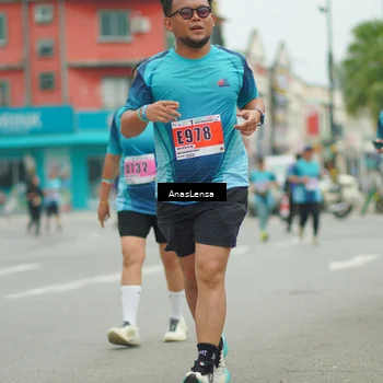 Runner Photo 8916009