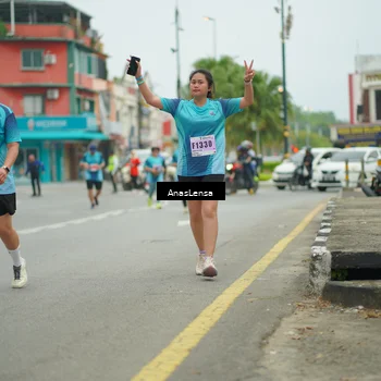 Runner Photo 8916011
