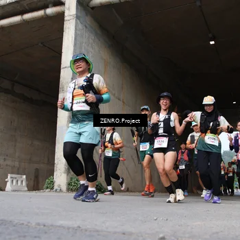 Runner Photo 8916043
