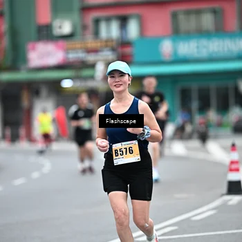 Runner Photo 8916065