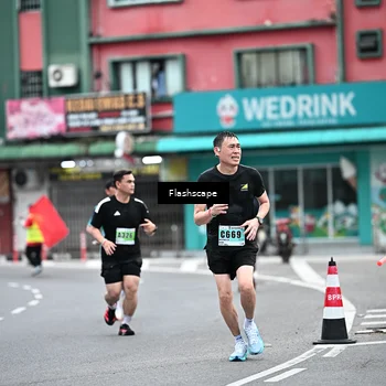 Runner Photo 8916082