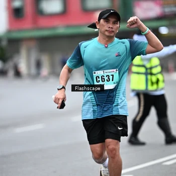 Runner Photo 8916127