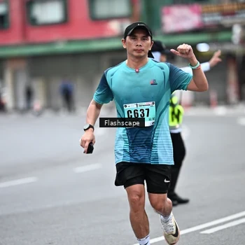 Runner Photo 8916135