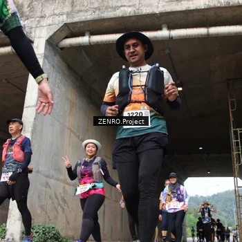 Runner Photo 8916141