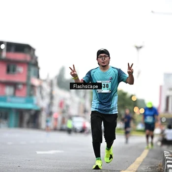 Runner Photo 8916166