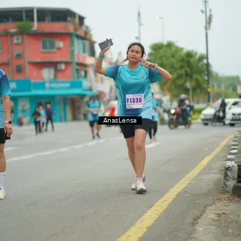 Runner Photo 8916174