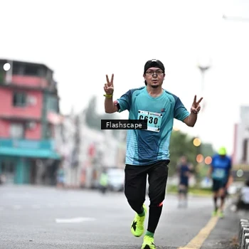 Runner Photo 8916175