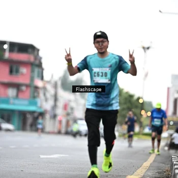 Runner Photo 8916190