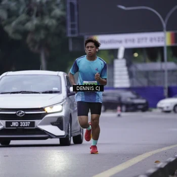 Runner Photo 8916204
