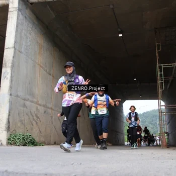 Runner Photo 8916207