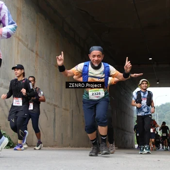 Runner Photo 8916209