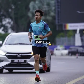 Runner Photo 8916244