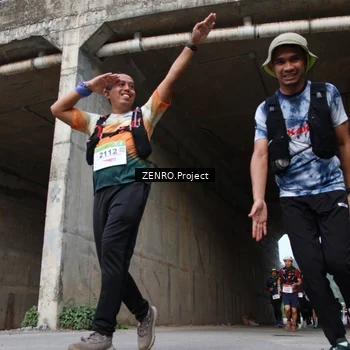 Runner Photo 8916247