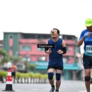 Runner Photo 8916248