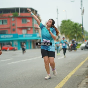 Runner Photo 8916254