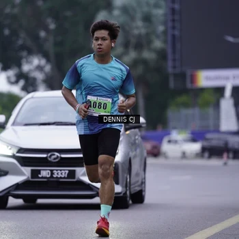 Runner Photo 8916255