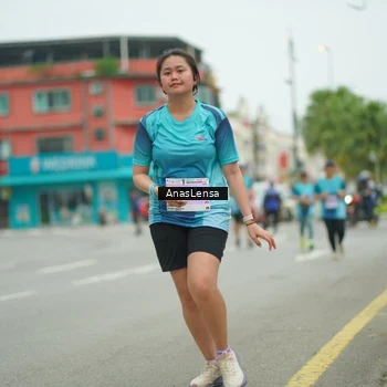 Runner Photo 8916257