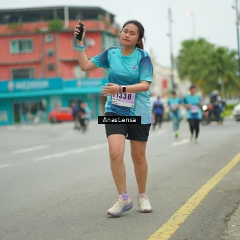 Runner Photo 8916260