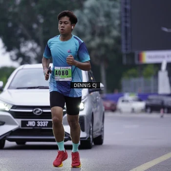 Runner Photo 8916285