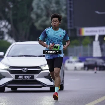 Runner Photo 8916289