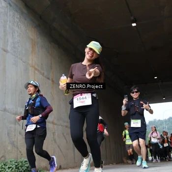 Runner Photo 8916312